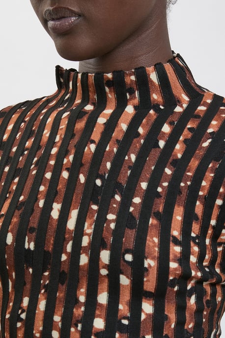 Zebra Jacquard Knit Long Sleeve Top - Image 4