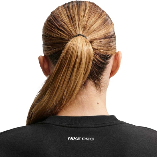 Nike Pro Logo Fleece Dri-FIT kortärmad tröja för damer (Svart/Metallic) - Image 4