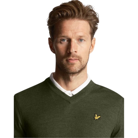 Lyle & Scott Mens V Neck Regular Golf Jumper (Cactus Green) - Image 4