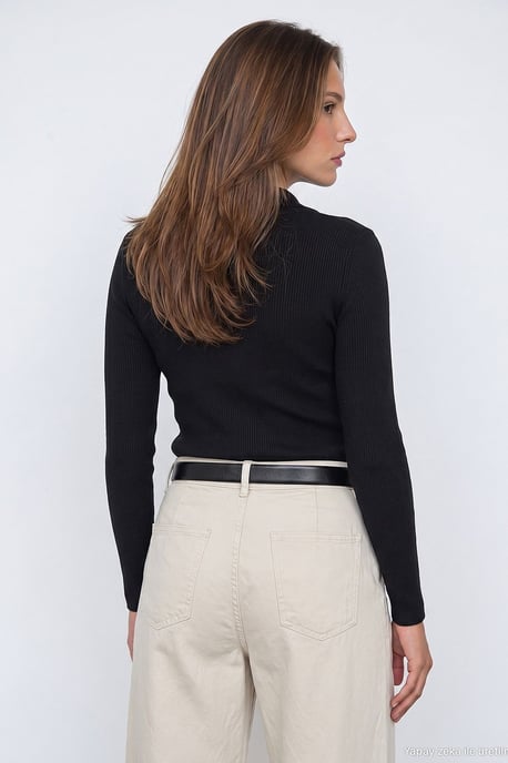 Women's Sweater - Image 3
