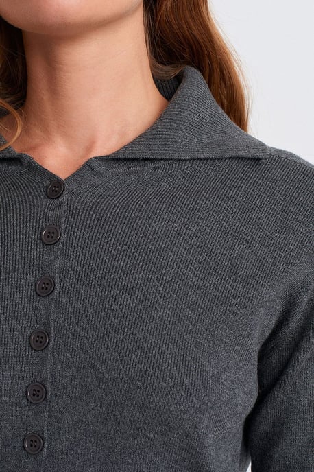 Women's Acrylic Wool Blend Sweater - Image 4