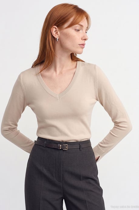 Women's V-Neck Knit Sweater With Side Slit - Image 3