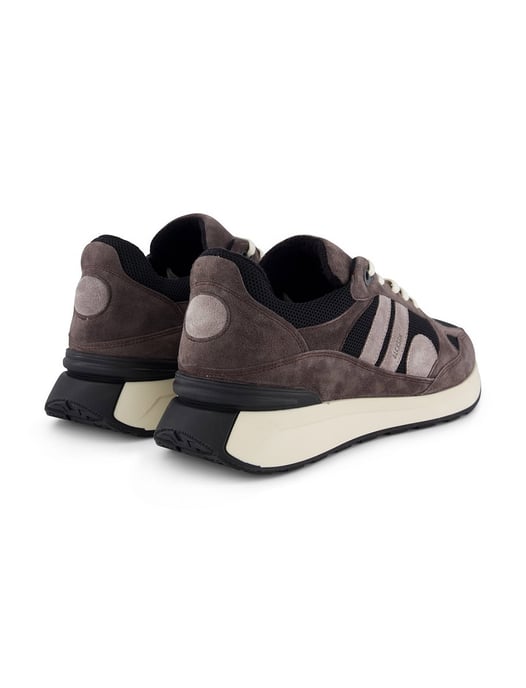 Blackstone brown black solid suede sneakers - Image 3