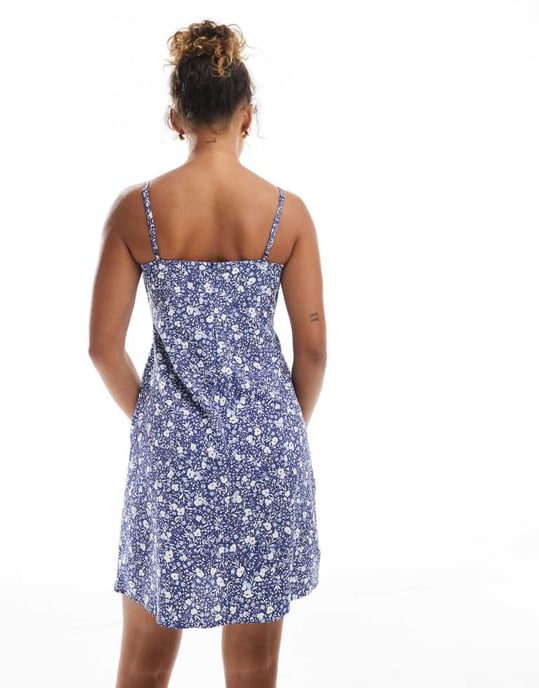 ONLY cami mini dress in blue ditsy print - Image 2