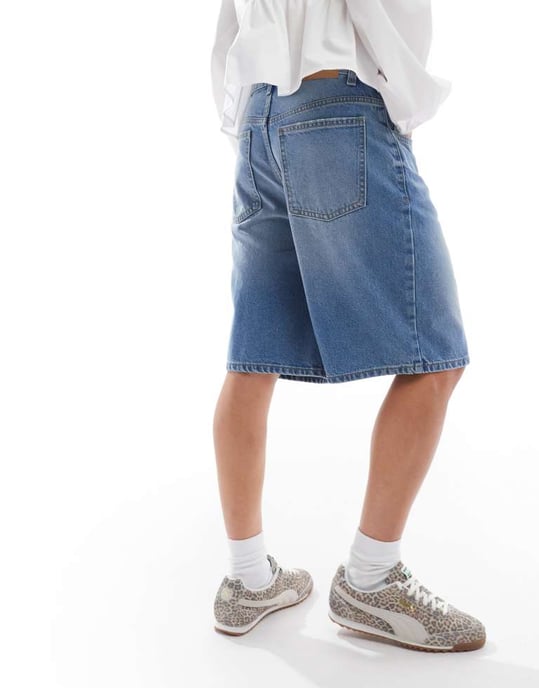 Cotton On super baggy denim-jorts i blå dimma - Image 4