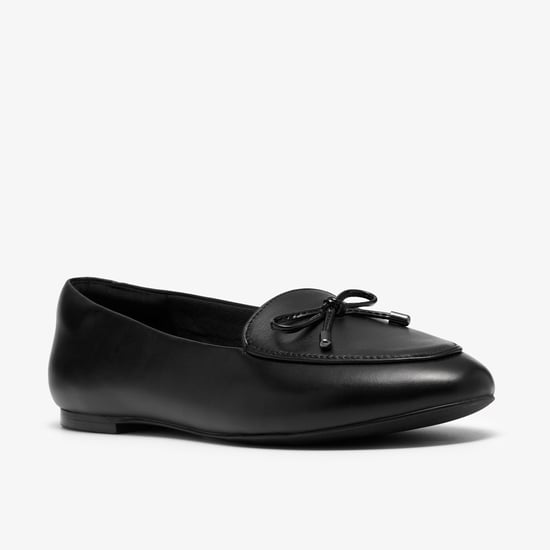 Leven Bow Black Leather Shoes - Image 4