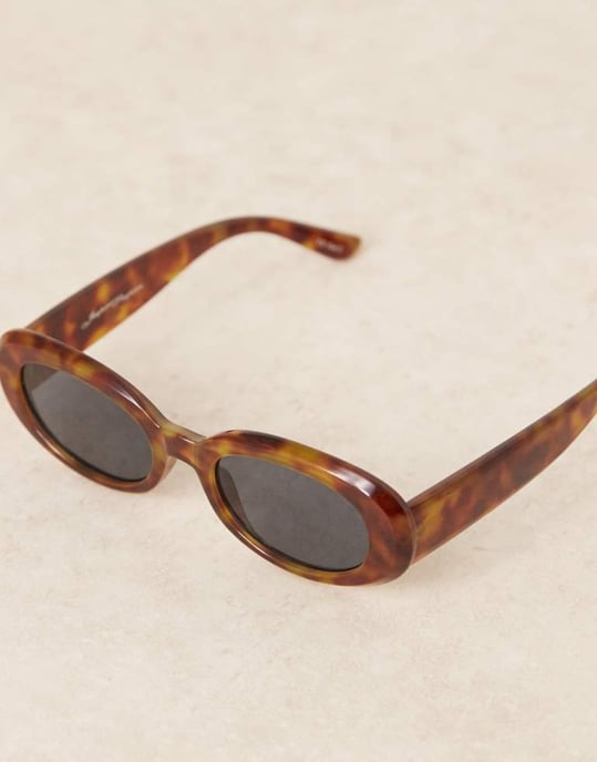 Jeepers Peepers chunky ovala solglasögon i sköldpaddsdesign - Image 3