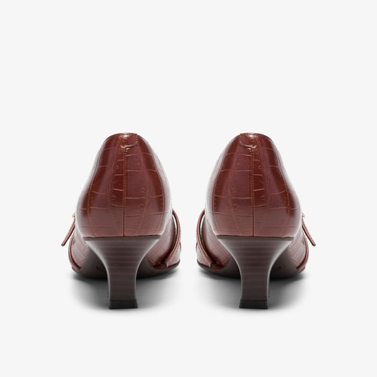 Kepley Star Dark Tan Croc Shoes - Image 5