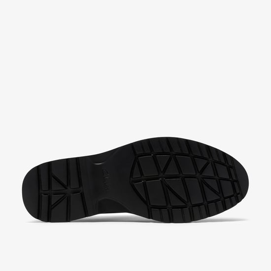 Weltridge Seam Black Shoes - Image 3