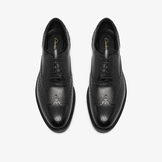 Bathford Tip Black Leather Shoes - Image 6