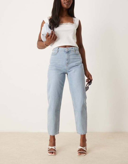 Nobody's Child tunn denimjeans med vida ben i ljus tvätt - Image 1