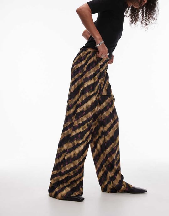 Topshop abstract stripe plisse trousers in multi - Image 4