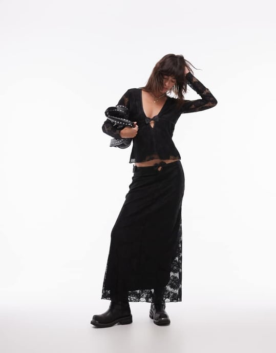 Resume low rise midi relaxed skirt in black lace with bow detail - Image 1