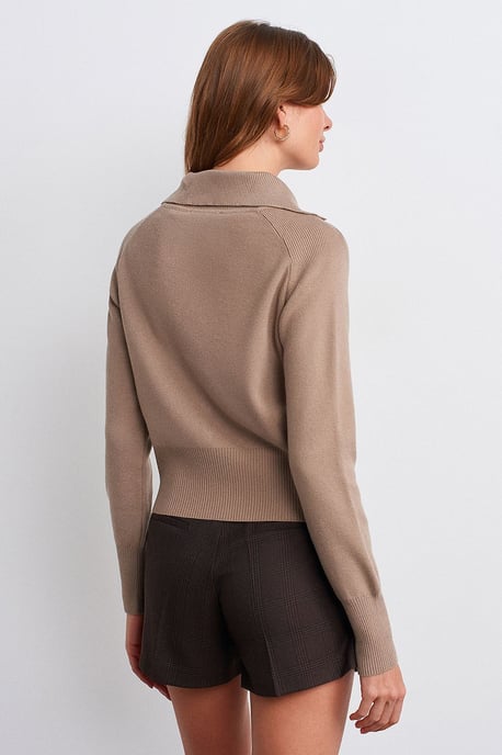 Women's Acrylic Wool Blend Sweater - Image 2