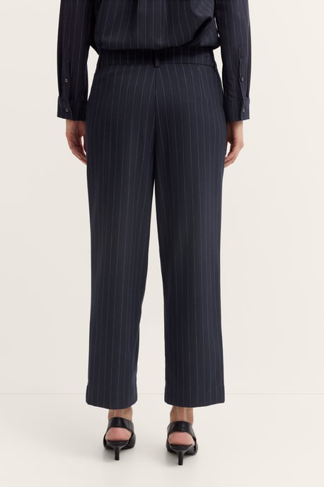 Bugatti Damen Bundfaltenhose mit Nadelstreifen und Stretch - Image 2