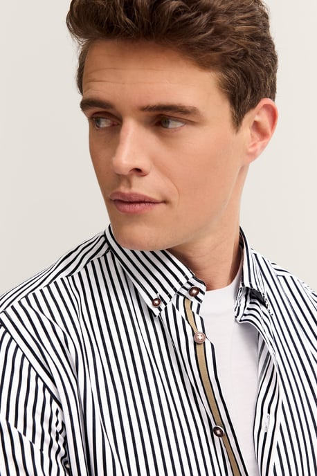 Bugatti Herren Freizeithemd langarm gestreift mit Button-Down und aus Baumwolle - Image 4