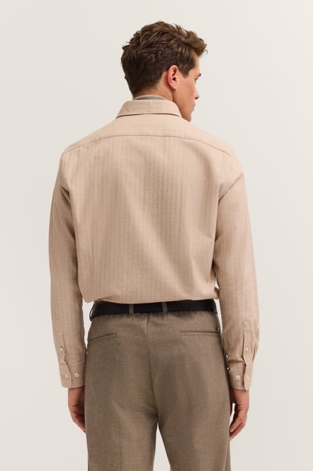 Bugatti Herren Vrijetijdsshirt met lange mouwen in modern fit met button-down kraag - Image 2
