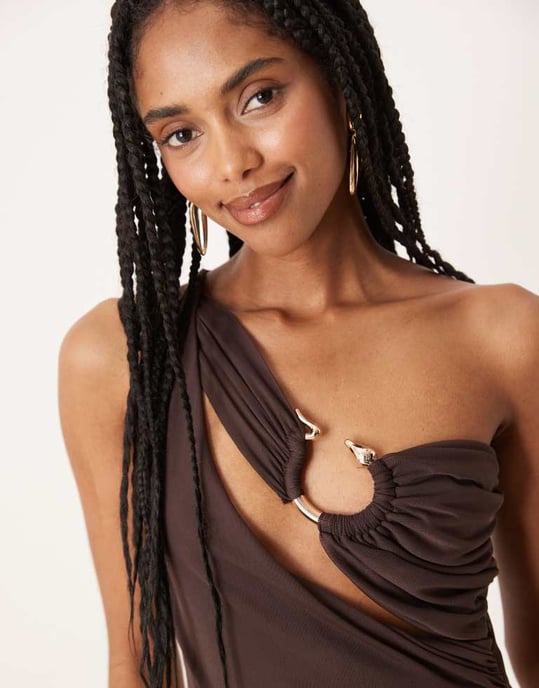 ASOS DESIGN one shoulder gold detail mesh bodysuit in chocolate - Image 3