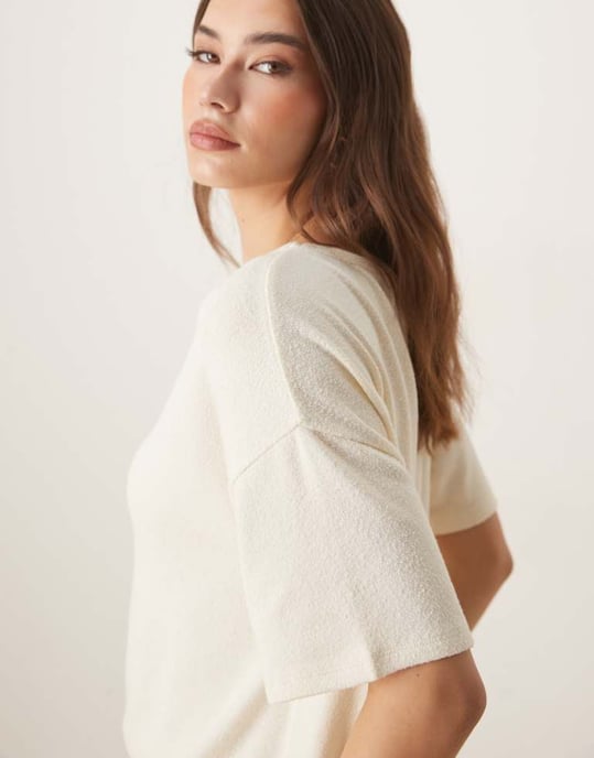 ASOS DESIGN textured knit hanky hem tee in cream - Image 3