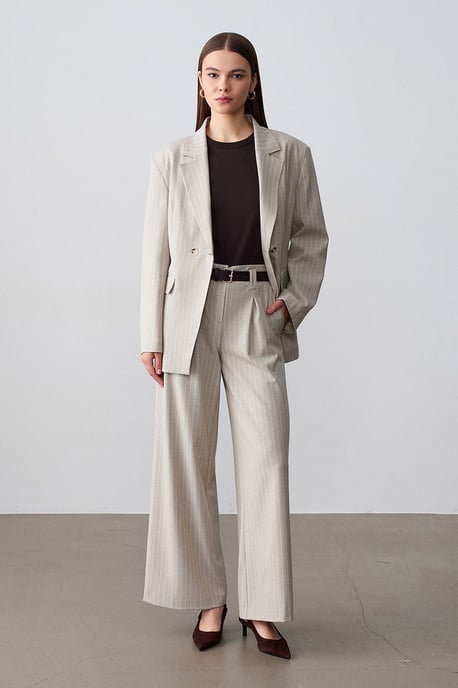 High-Waist Striped Capri Wide-Leg Trousers - Image 4