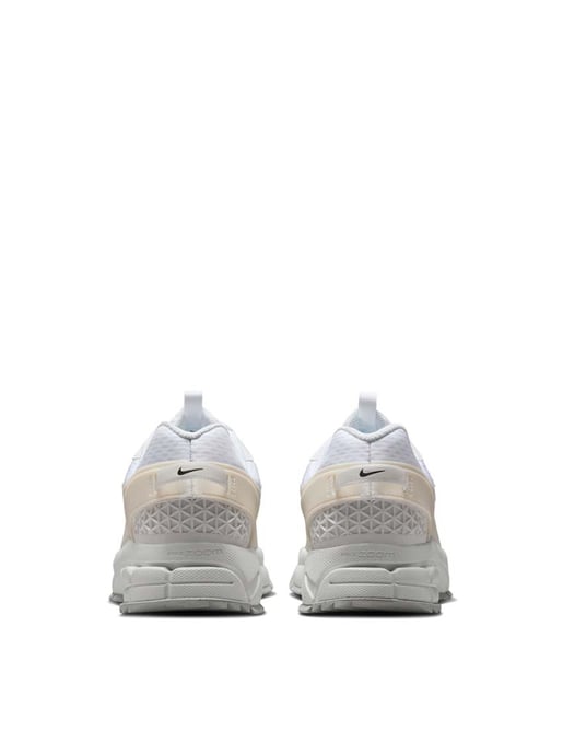 Zoom Vomero Roam Sneakers - Image 3