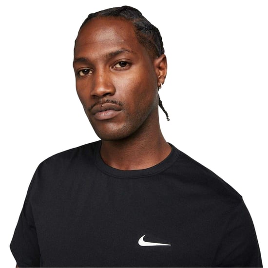Nike Hyverse Swoosh T-shirt met korte mouwen voor heren (Zwart) - Image 4