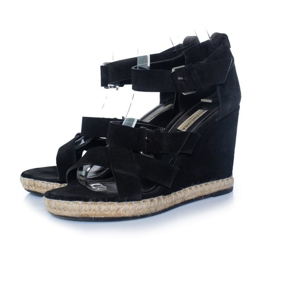 Balenciaga, zwarte suède sandaal met sleehak - Image 1