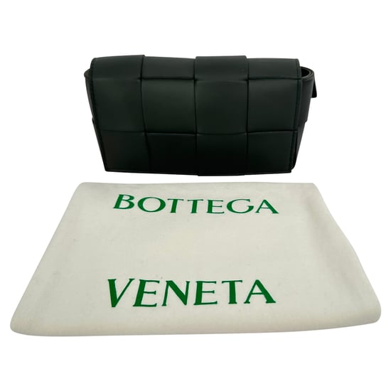 Bottega Veneta Intrecciato Kassettväska i grönt läder - Image 5