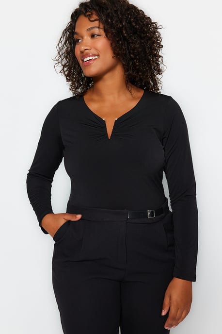 Trendyol Curve Dam Svart Enfärgad Lång Figursydd Plus size Blusar - Image 3
