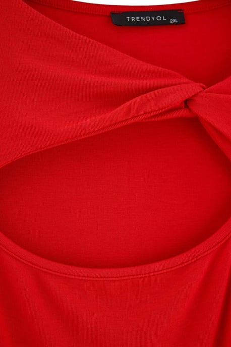 Trendyol Curve Dam Röd Enfärgad Lång, Figursydd Stora storlekar Blusar - Image 3