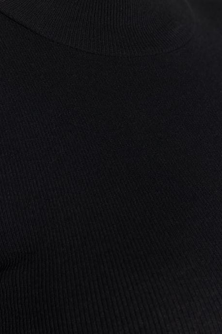 Trendyol Curve Dam Svart Enfärgad Lång Figursydd Plus size Blusar - Image 4