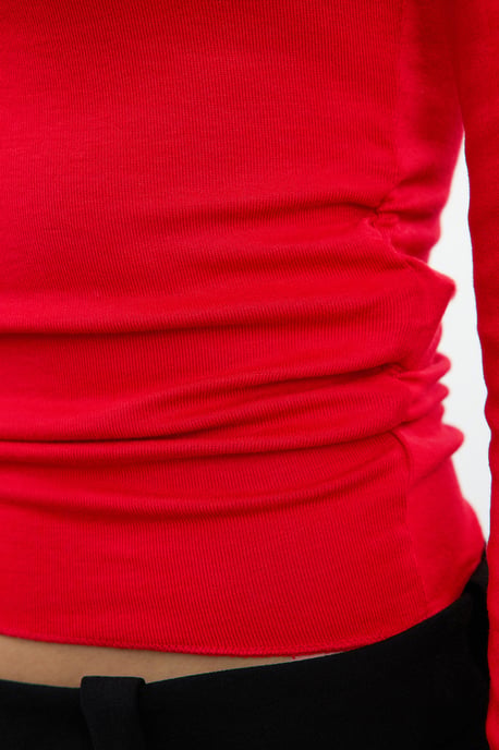 TRENDYOLMİLLA Dames Rood Effen Lang Getailleerd Blouses - Image 3