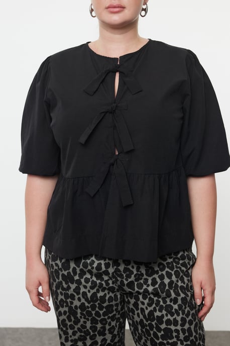 Trendyol Curve Dam Svart Enfärgad Trekvartsärm Regular fit Plus size Blusar - Image 2