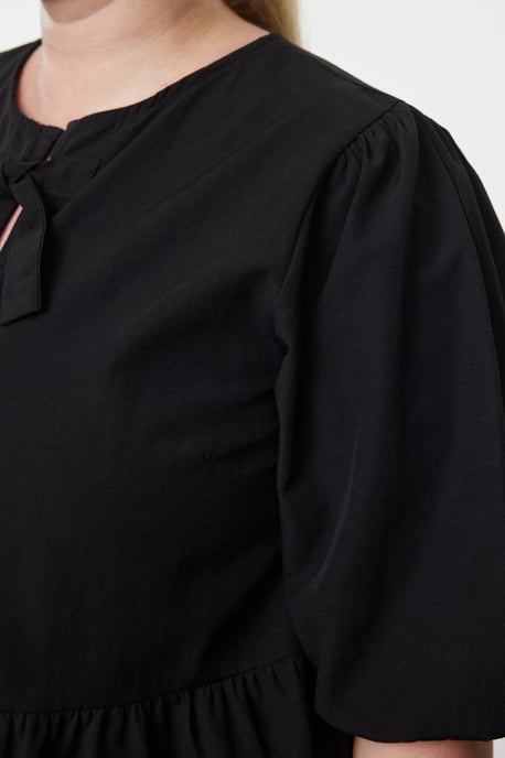Trendyol Curve Dam Svart Enfärgad Trekvartsärm Regular fit Plus size Blusar - Image 3