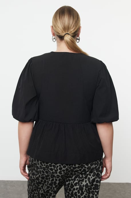 Trendyol Curve Dam Svart Enfärgad Trekvartsärm Regular fit Plus size Blusar - Image 4