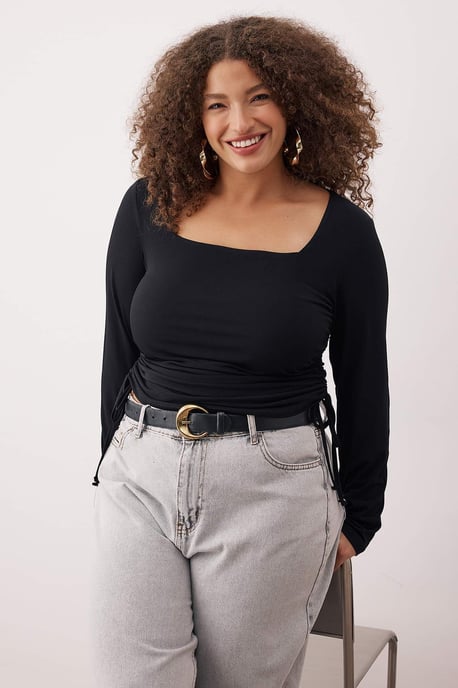 Trendyol Curve Dam Svart Enfärgad Lång Figursydd Plus size Blusar - Image 6