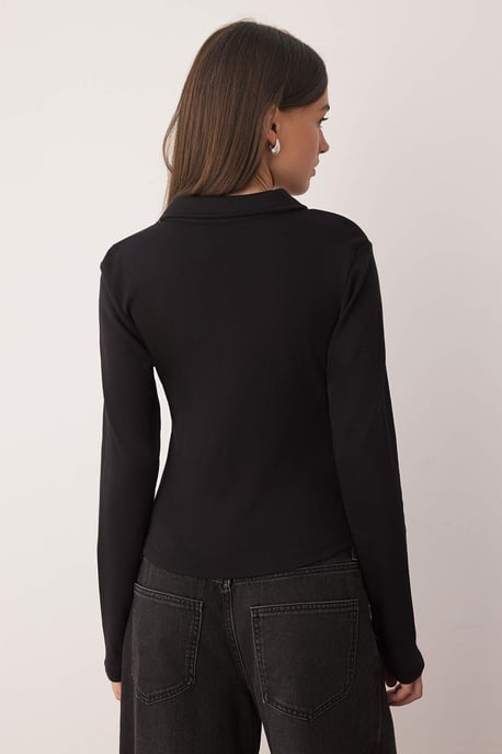 TRENDYOLMİLLA Dames Zwart Effen Lang Getailleerd Blouses - Image 3