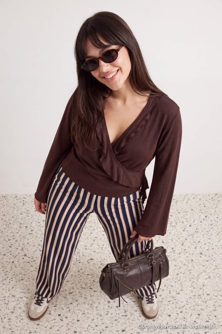 Trendyol Curve Dam Brun Enfärgad Lång Figursydd Plus size Blusar - Image 3