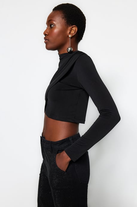 TRENDYOLMİLLA Dames Zwart Effen Lang Getailleerd Blouses - Image 3