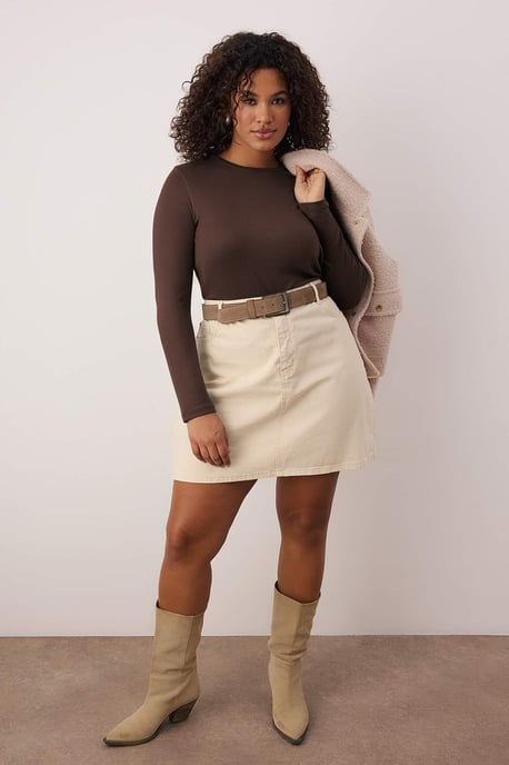 Trendyol Curve Dam Brun Enfärgad Lång Figursydd Plus size Blusar - Image 1