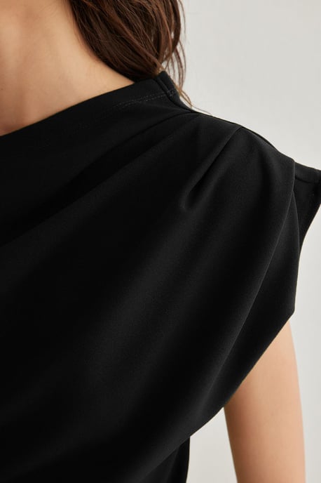 TRENDYOLMİLLA Dames Zwart Effen Kort Regular fit Blouses - Image 4
