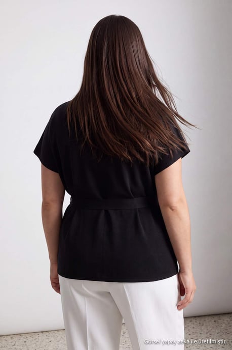 Trendyol Curve Dam Svart Enfärgad Lång Regular fit Plus size Blusar - Image 3