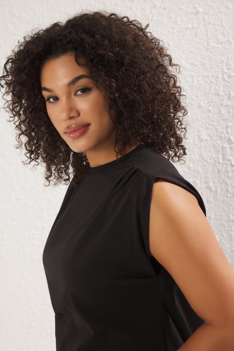 Trendyol Curve Dam Svart Enfärgad Ärmlös Regular fit Plus size Blusar - Image 6