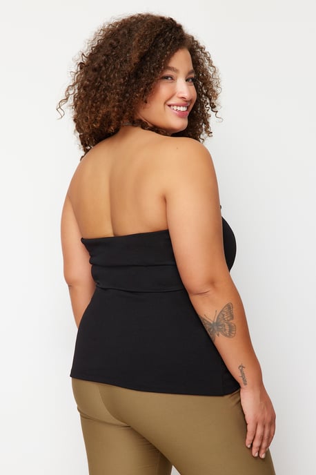 Trendyol Curve Dam Svart Enfärgad Ärmlös Figursydd Plus size Blusar - Image 5