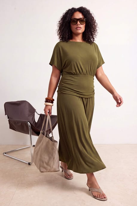 Trendyol Curve Dam Khaki Enfärgad Maxi Kort A-linje Plus size Klänning - Image 6