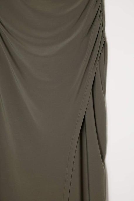 Trendyol Curve Dam Khaki Enfärgad Maxi Ärmlös Rak Plus size Klänning - Image 5