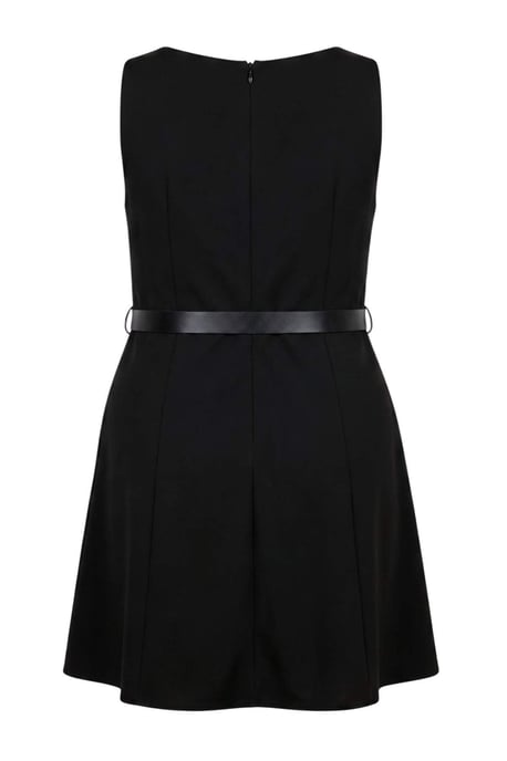 Trendyol Curve Dam Svart Enfärgad Kort / Mini Ärmlös Skater Plus size Klänning - Image 5