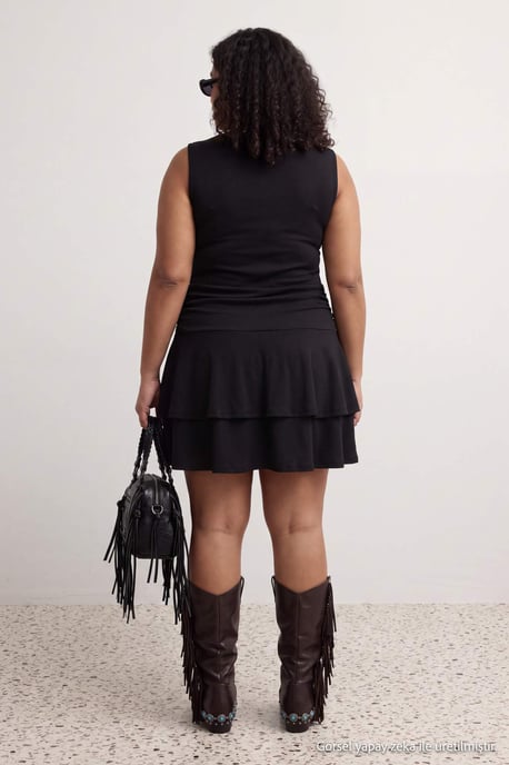 Trendyol Curve Dam Enfärgad Kort / Mini Ärmlös A-linje Plus size Klänning - Image 3
