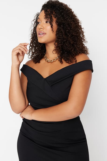 Trendyol Curve Dam Svart Enfärgad Kort / Mini Ärmlös Elegant/Kväll Bodycon Plus size Klänning - Image 3