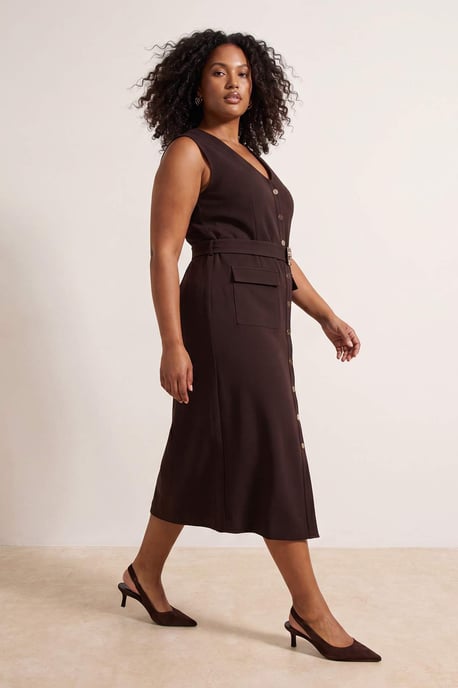 Trendyol Curve Dam Brun Enfärgad Maxi Ärmlös Kväll / Vardag Bodycon Plus size Klänning - Image 2